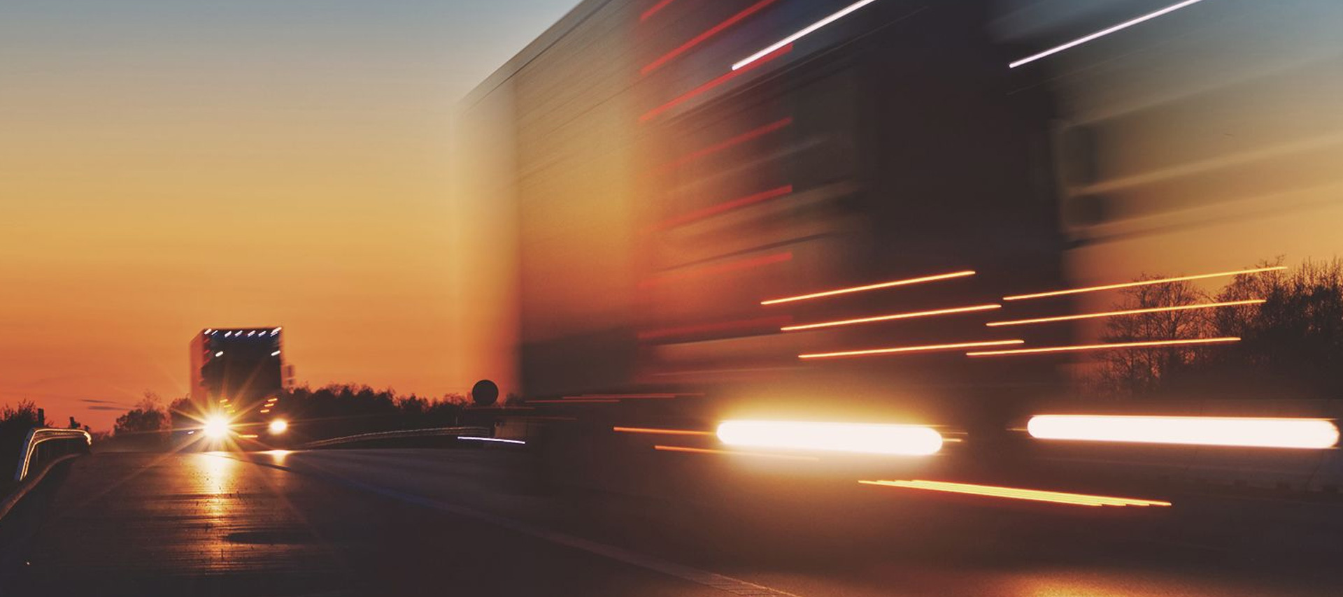 SERVIÇOS DE TRANSPORTE DE CARGAS